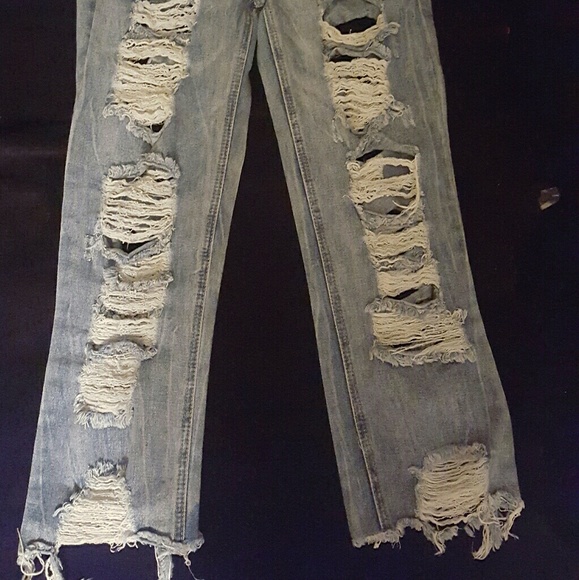 Distressed  jeans - Picture 4 of 7